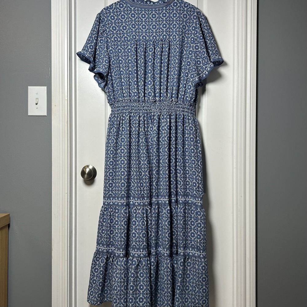 Max Studio Blue White Tile Print Smocked Waist Tiered Midi Dress Boho Chic Style - Picture 2 of 2
